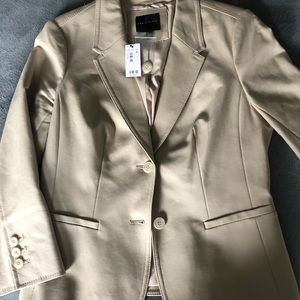The limited Beige blazer
